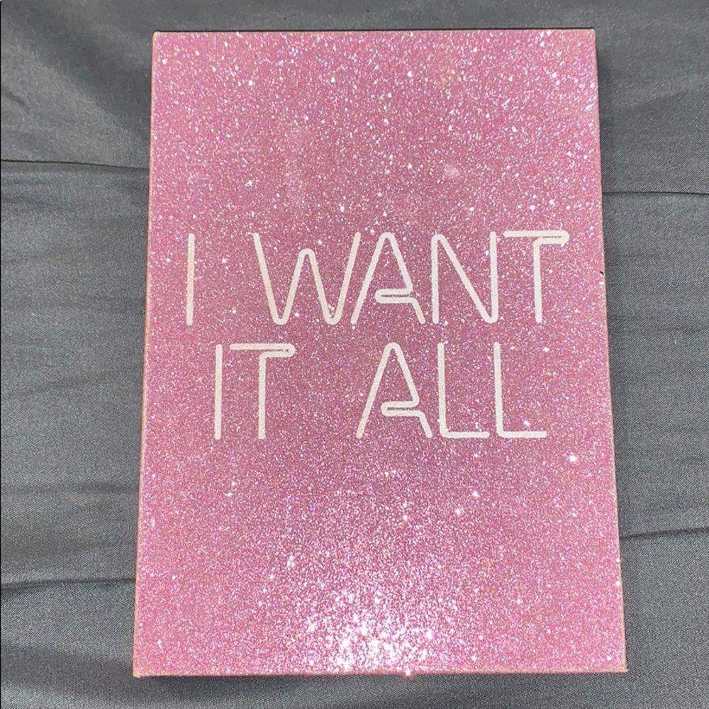 Kylie Jenner “I Want it All” Eyeshadow Palette